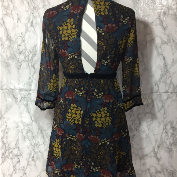 Zara Dresses & Skirts - Zara dress size small ❤️😎